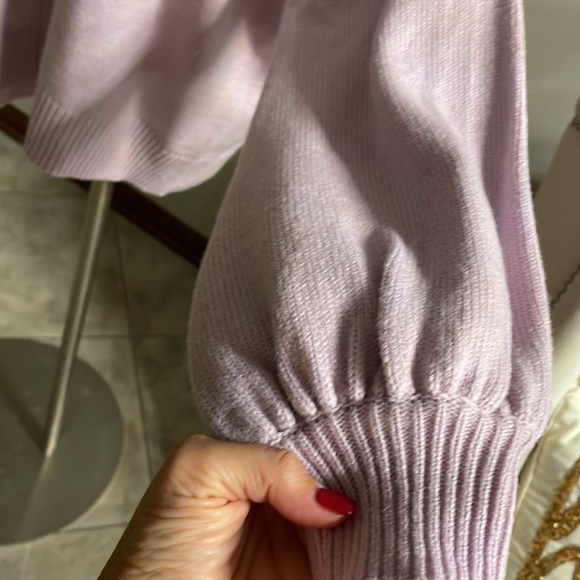 ASTR The Label Lilac Twist back neckline open back sweater, V neck size Med - Picture 3 of 10